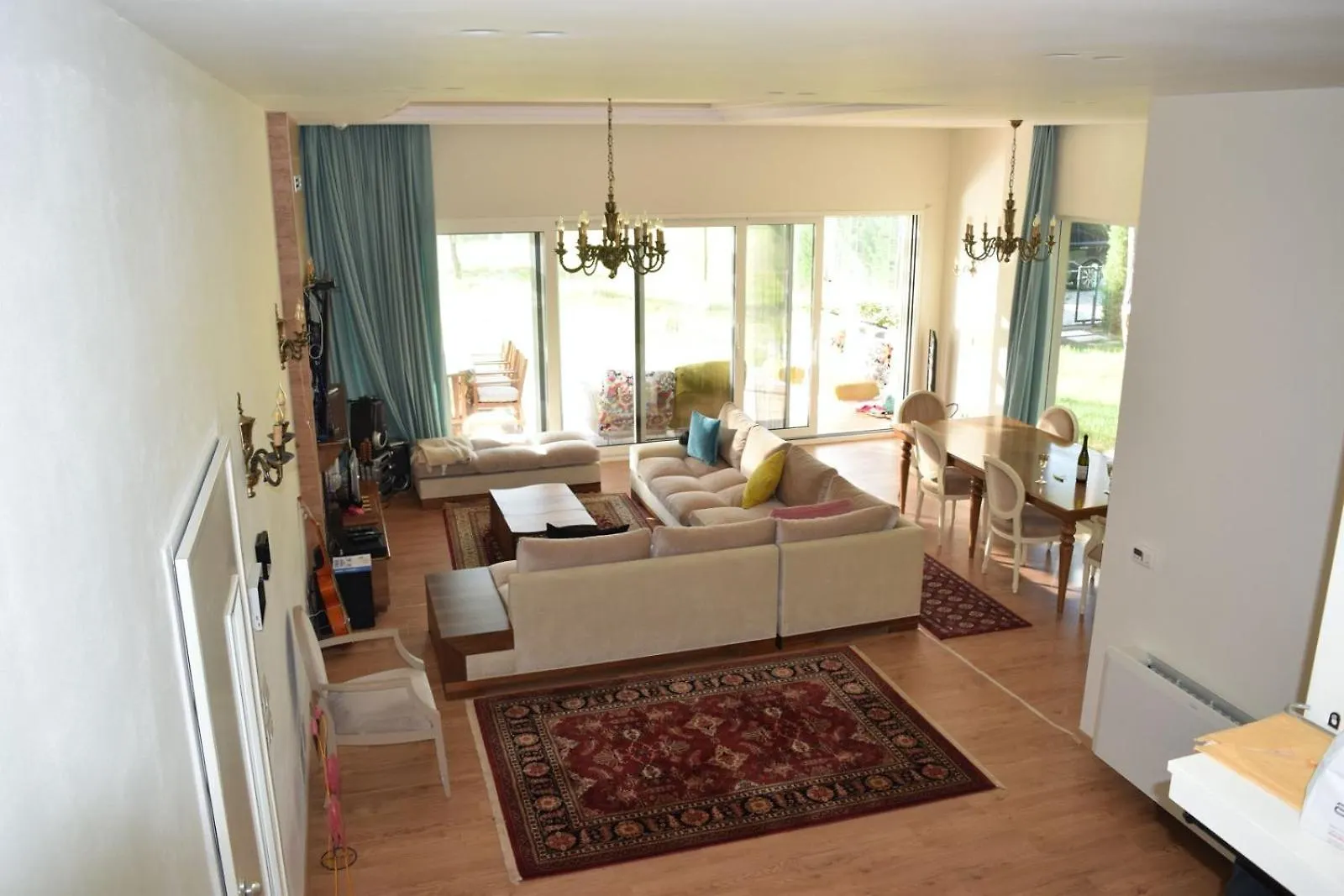 Villa Amorino By The Sea ドゥラス